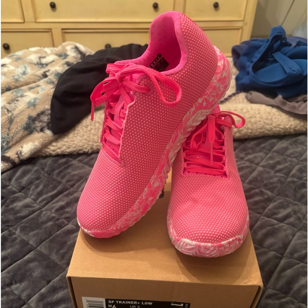 No bull brand new woman’s pink sneakers
